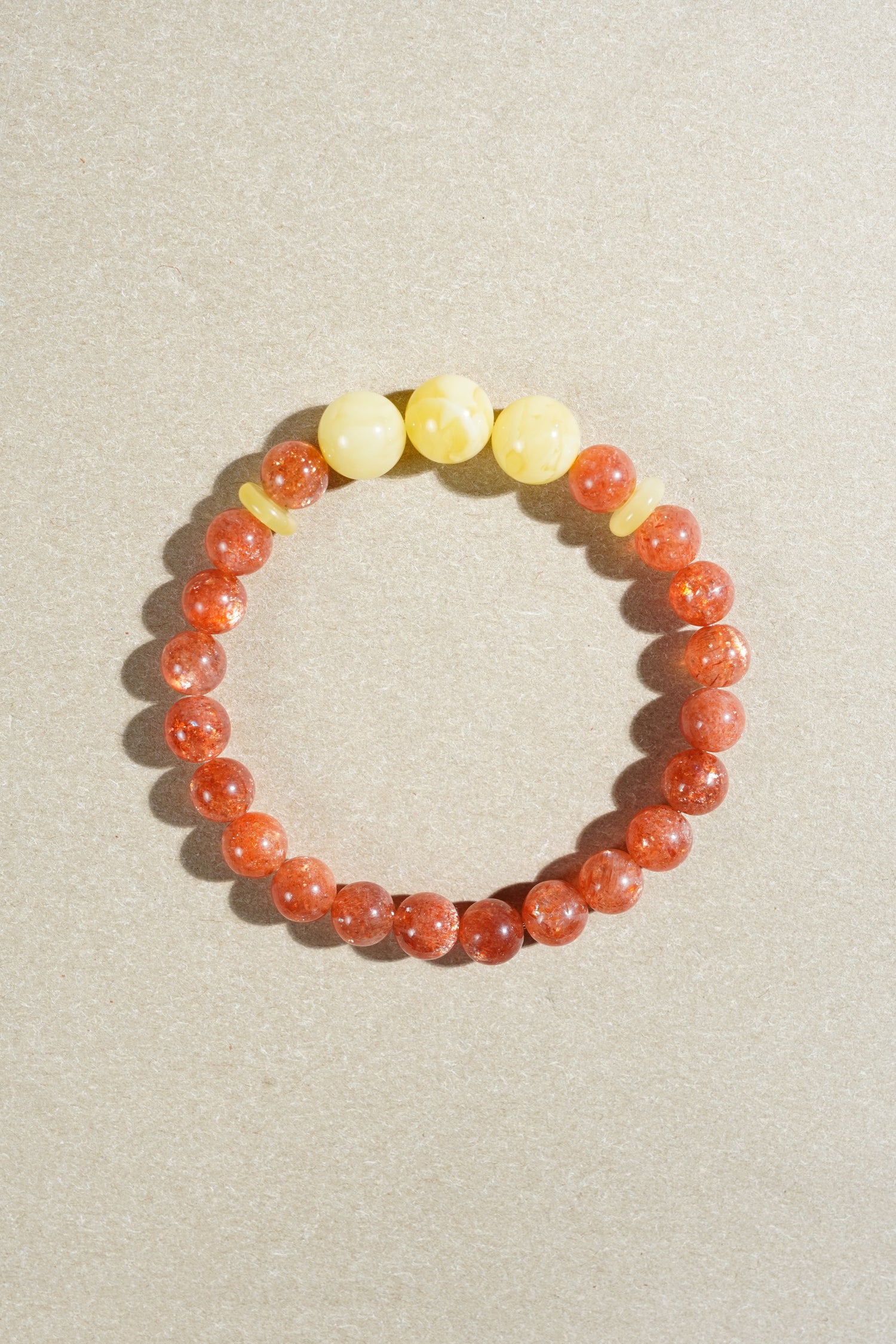 太陽石、琥珀材質細節｜Taiora 火系手串